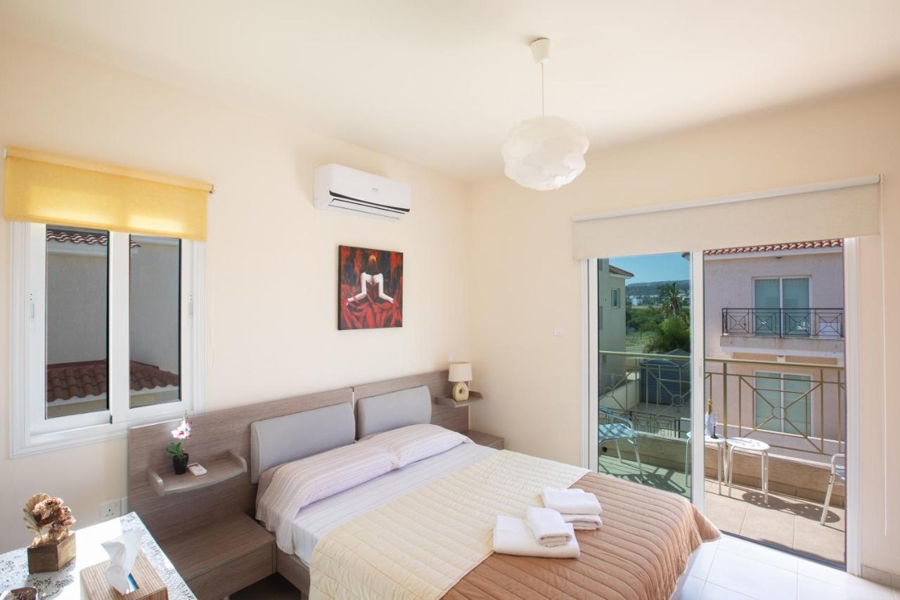 George'S Lux Villa Протарас Экстерьер фото